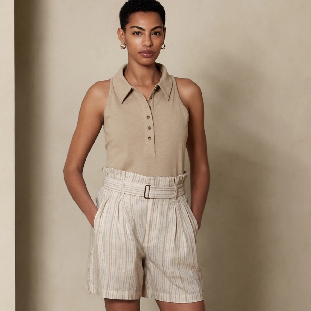 Banana Republic Paper Bag High Waist Shorts in Beige/Cream Stripe, Size 18 (NWT)
